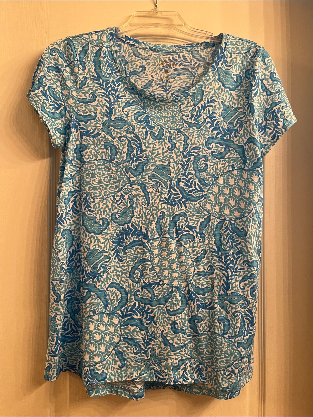 Lily Pulitzer Goombay Blue and White Crab Patterned Women’s Short Sleeve Top